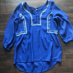 Boho rue21 top hiLo blue 3/4 sleeve